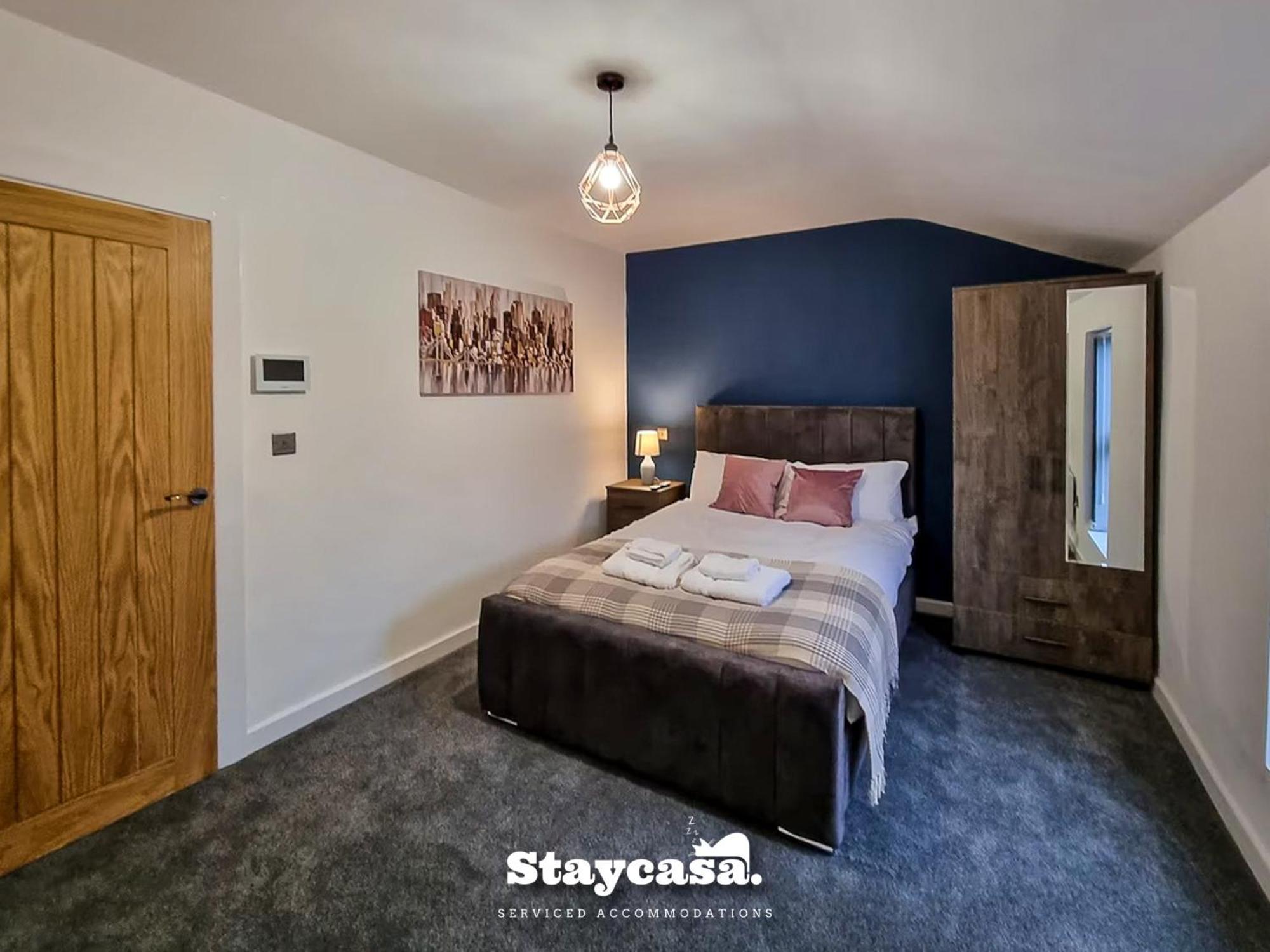 Delightful Spacious Haven With Large Driveway Manchester Zewnętrze zdjęcie